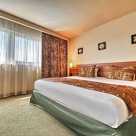 Kyriad Prestige Mulhouse - Basel Sausheim