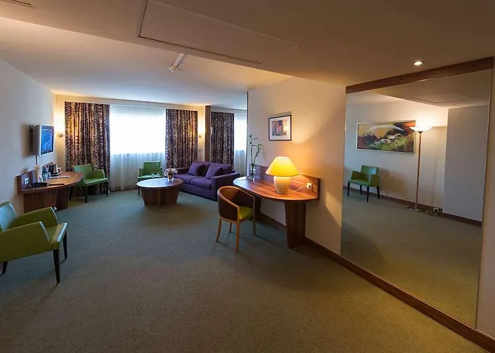 Golden Tulip Bâle Mulhouse - Restaurant 4*